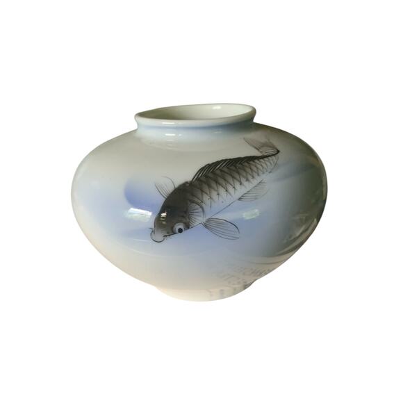 Fukagawa Arita Japanese Porcelain Koi Small Vase - Picture 2 of 3